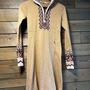 Athleta Tan Long Sleeve Sweater Dress with Purple Accents XS